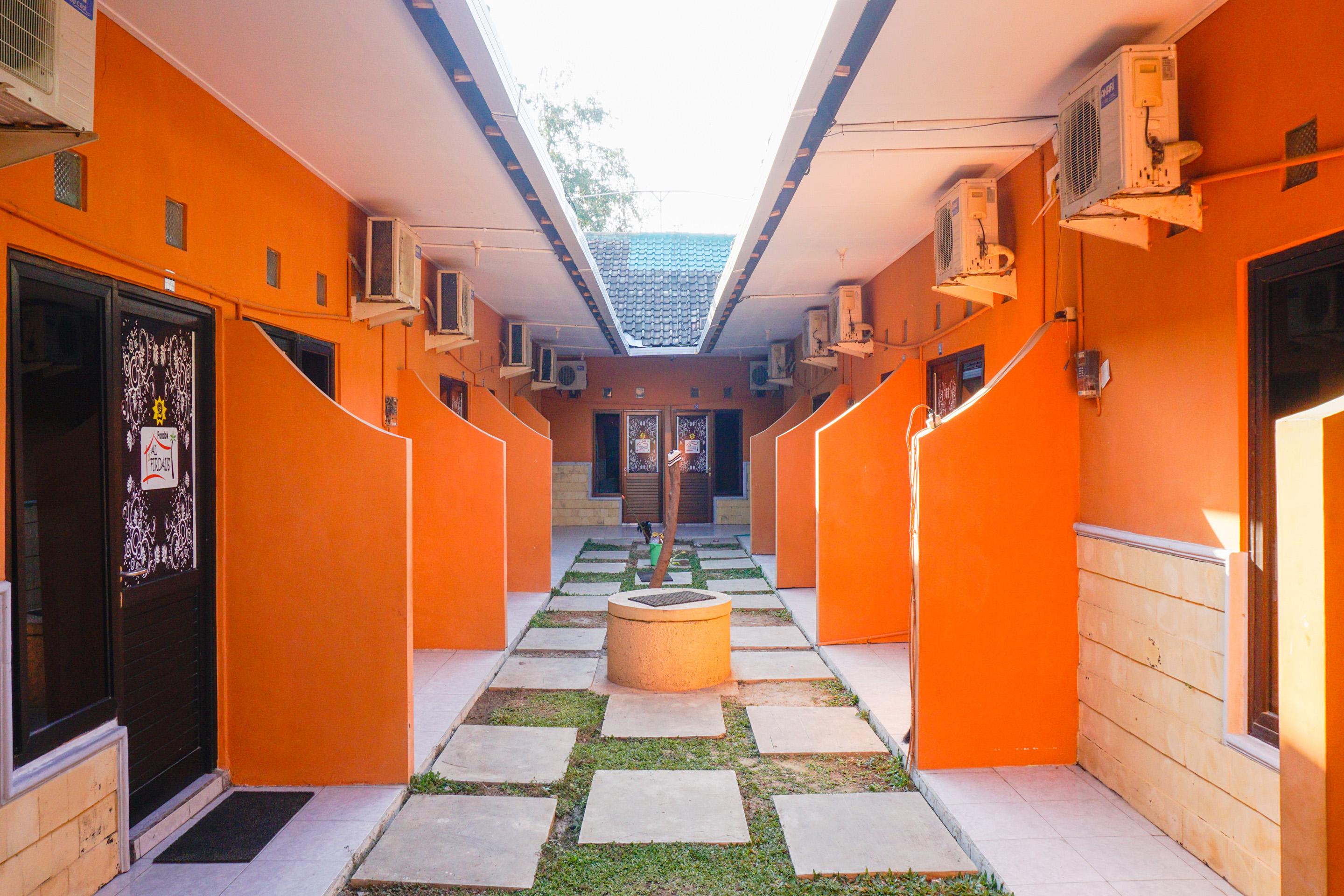 Oyo 1594 Al Firdausi Residence Banyuwangi  Exterior photo